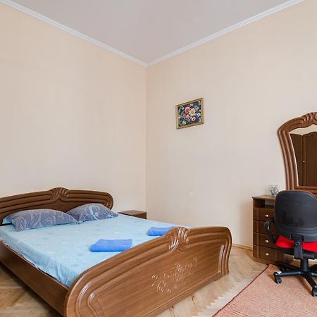 Leogrand Apartments Teodora 3 Lviv Exteriör bild