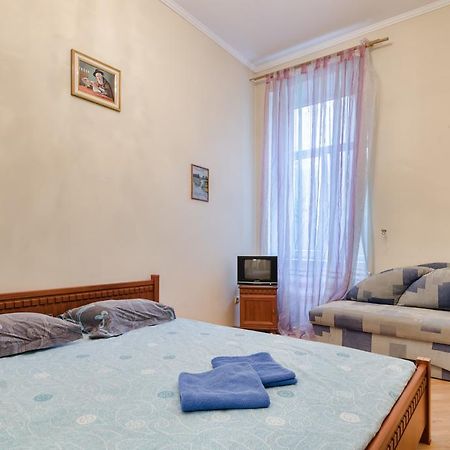 Leogrand Apartments Teodora 3 Lviv Exteriör bild