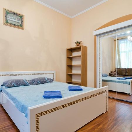 Leogrand Apartments Teodora 3 Lviv Exteriör bild