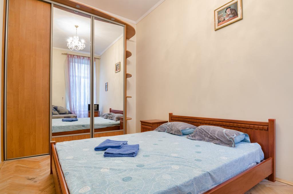 Leogrand Apartments Teodora 3 Lviv Exteriör bild