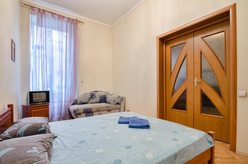 Leogrand Apartments Teodora 3 Lviv Exteriör bild