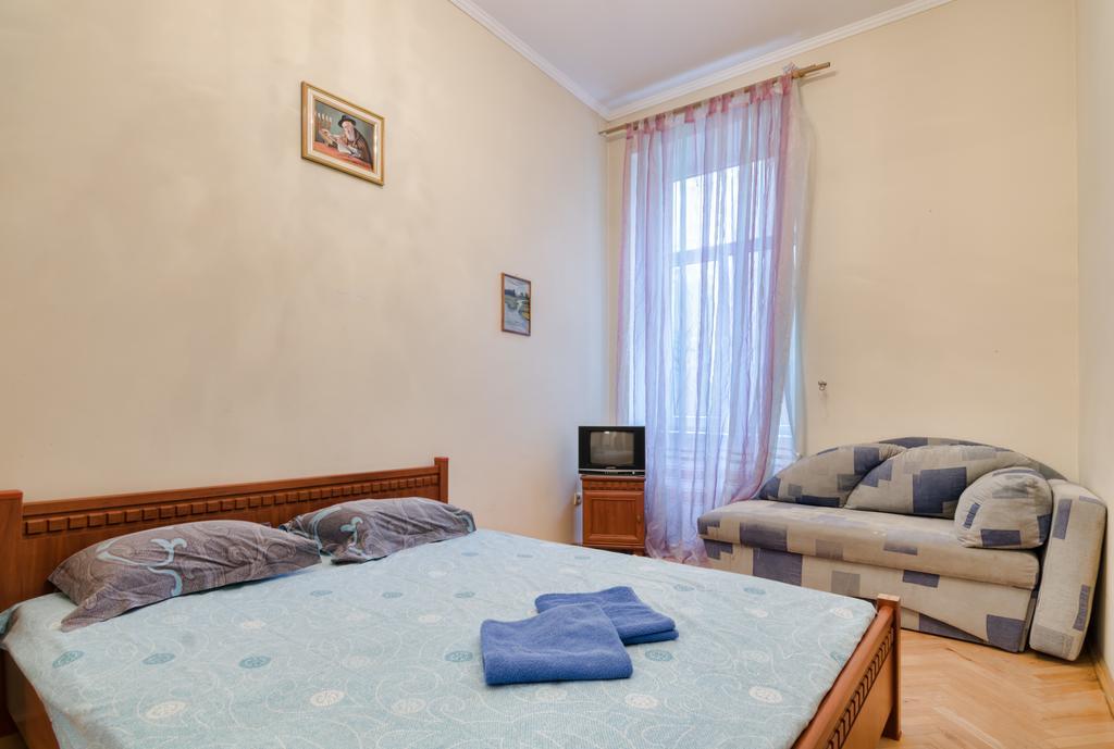 Leogrand Apartments Teodora 3 Lviv Exteriör bild
