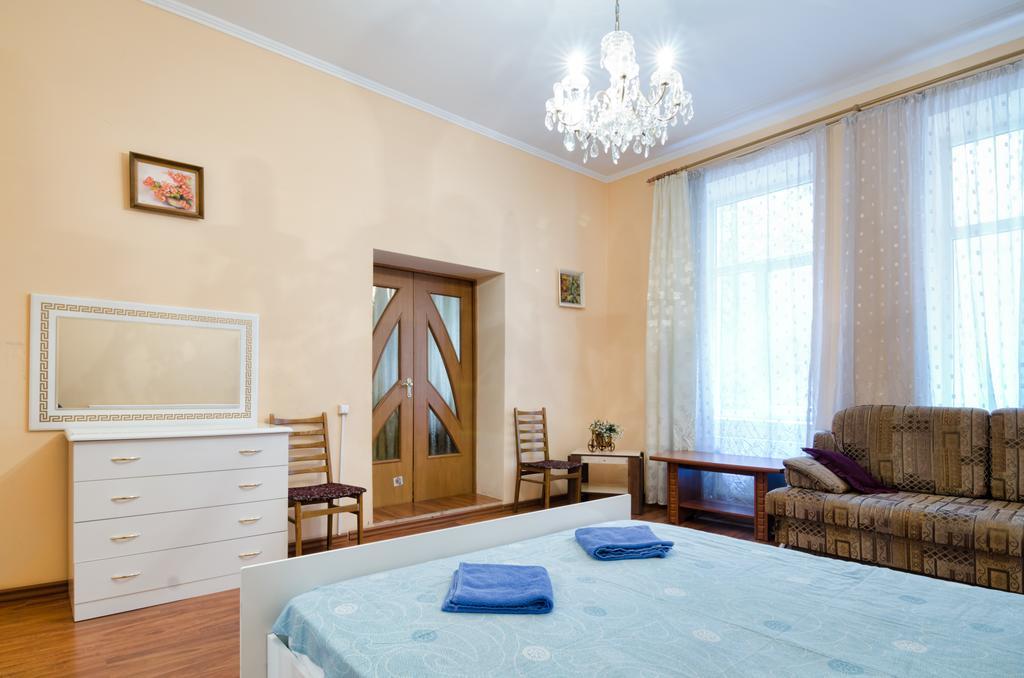 Leogrand Apartments Teodora 3 Lviv Exteriör bild