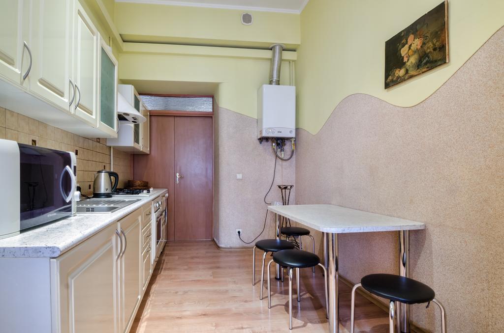 Leogrand Apartments Teodora 3 Lviv Exteriör bild